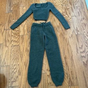 Skims Fleece Crop and Joggers Set, Size XXS/XS